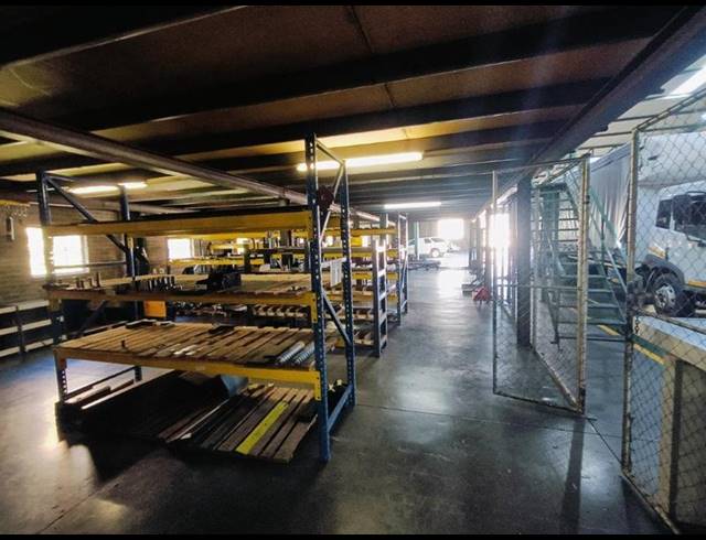 INDUSTRIAL PROPERTY TO RENT IN HALFWAY HOUSE